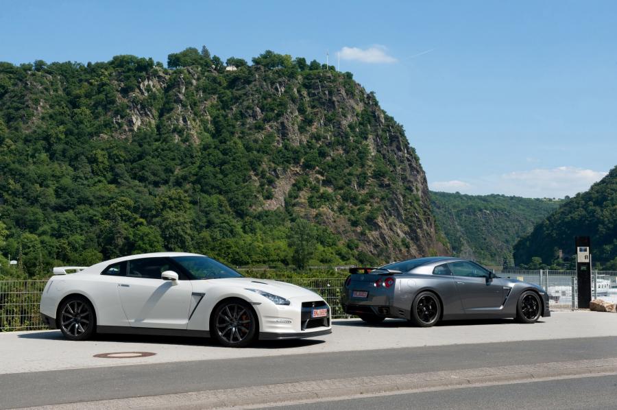  Nissan GT-R 2011 года  (фото 87 из 87)
